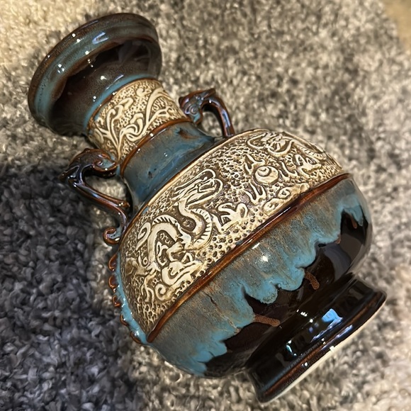 Art Pottery Asian Inspired Drip Glaze Ceramic Handled Vase with Dragon Motif - Picture 8 of 13